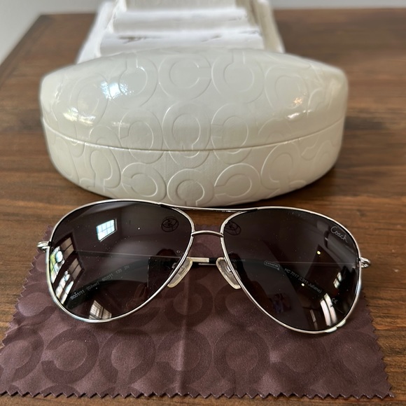 New Coach Aviator Sunglasses - Style: 9001/11 - Picture 1 of 4